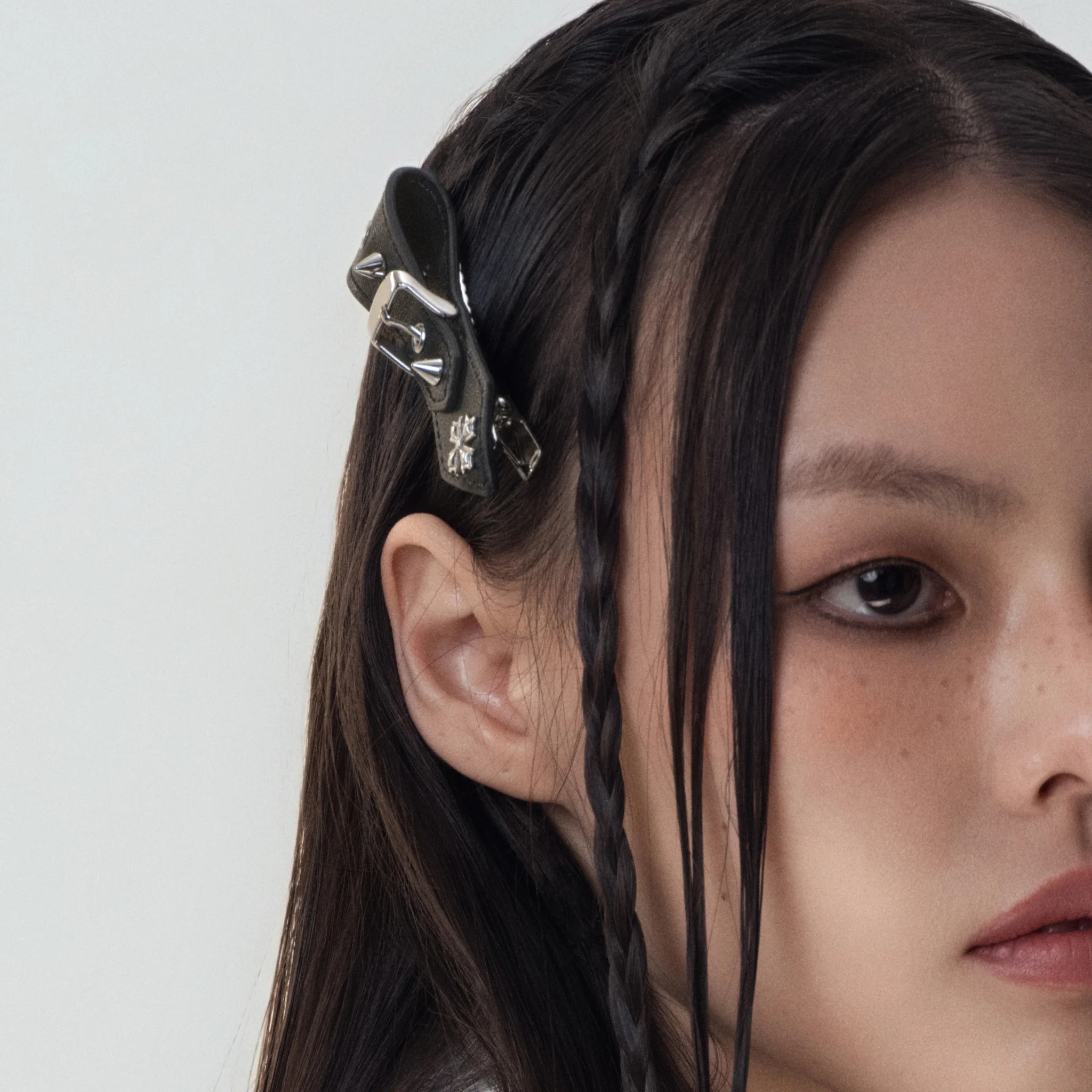 Crossflower Leather Tie Hair Clip - Image 3