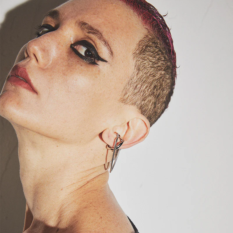 Latrinalia Piercing-Free Drop Chain Cuff Earring - Image 3