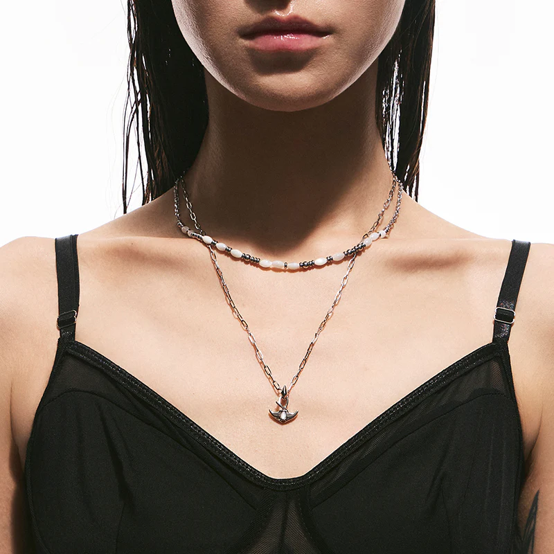 Mini Manta Double-Layer Necklace - Image 4
