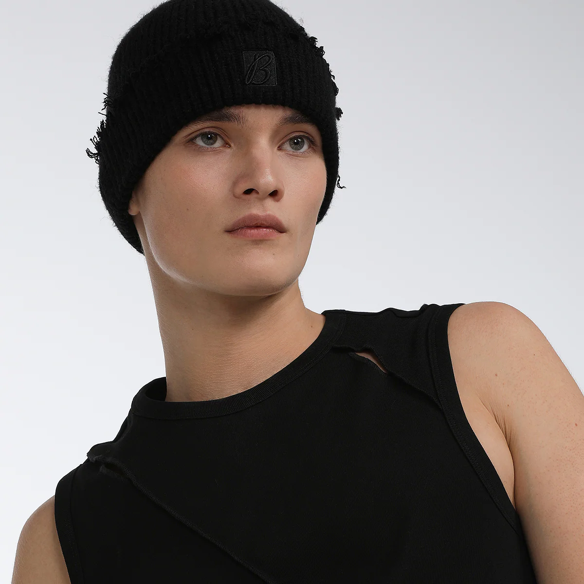 The X-Files Hand-Held Rose Embroidered Knitted Hat - Image 4